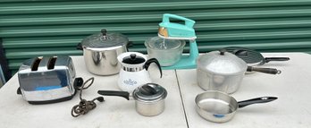 Vintage Kitchenware & Cookware Lot