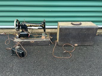 Rare Antique Ornate Singer Sewing Machine Workimg Condition