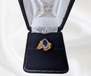 10k Gold And Marquise Sapphire Ring - 3.93 Grams (Lot 3M)