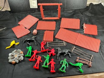 Lot Of Cowboys, Indians, And Horse. Old, Might Be Marx RB