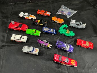 Lot Of Mixed Vehicles, Die Cast Plastic Mostly Hotwheels