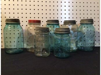 Lot Of 7 Mason Jars With Lids