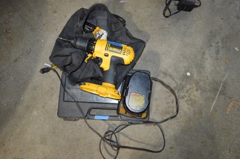 Dewalt  18 Volt Drill With Battery And Charger