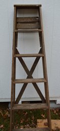 6 Ft Wooden Stepladder