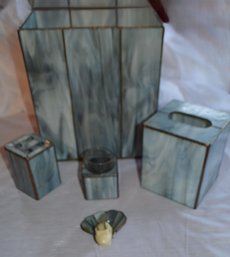 Pretty Blue Stained Glass Bathroom Vanity Set