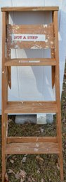 4 Ft Folding Wooden Step Ladder