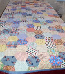 Honeycomb Pattern Full-size Quilt