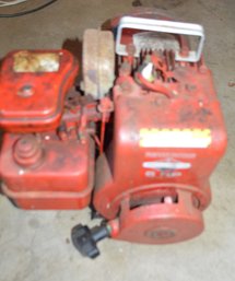 Red Briggs And Stratton Simple Small Generator
