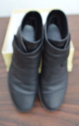 Black Leather Ankle Boot 7.5M