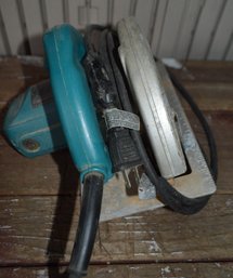 Electric Corded Makita 7.25' Circular Saw