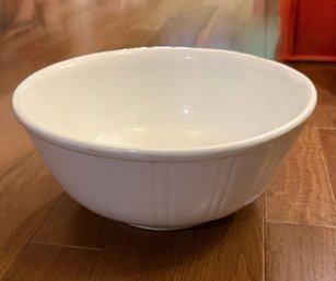 Antique White Ironstone Wash Bowl/basin