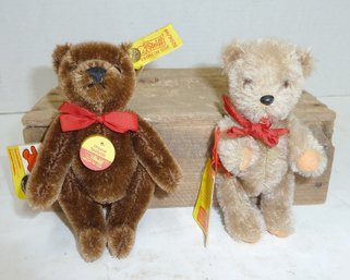 2 Vintage Steiff Bears