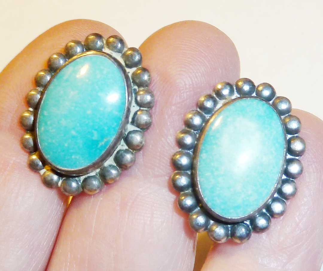 Golden Vintage Earrings with Turquoise