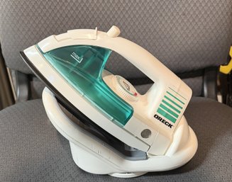 Oreck Cord Free TX 850 Cordless Steam Iron With Power Base 1200W
