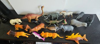 Large Lot Of Plastic Animal & Dinosaur Figures  Elephant, Lion, Zebra, Crocodile, Polar Bear & More