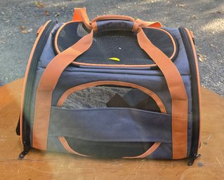 Soft-Sided Pet Travel Carrier Bag Mesh Ventilation Zippered Dog Cat Tote Shoulder Straps