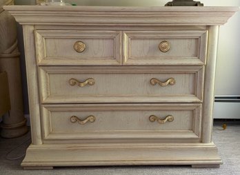 Thomasville 4-Drawer Bedroom Dresser Chest With Distressed Ivory Finish And Gold Hardware