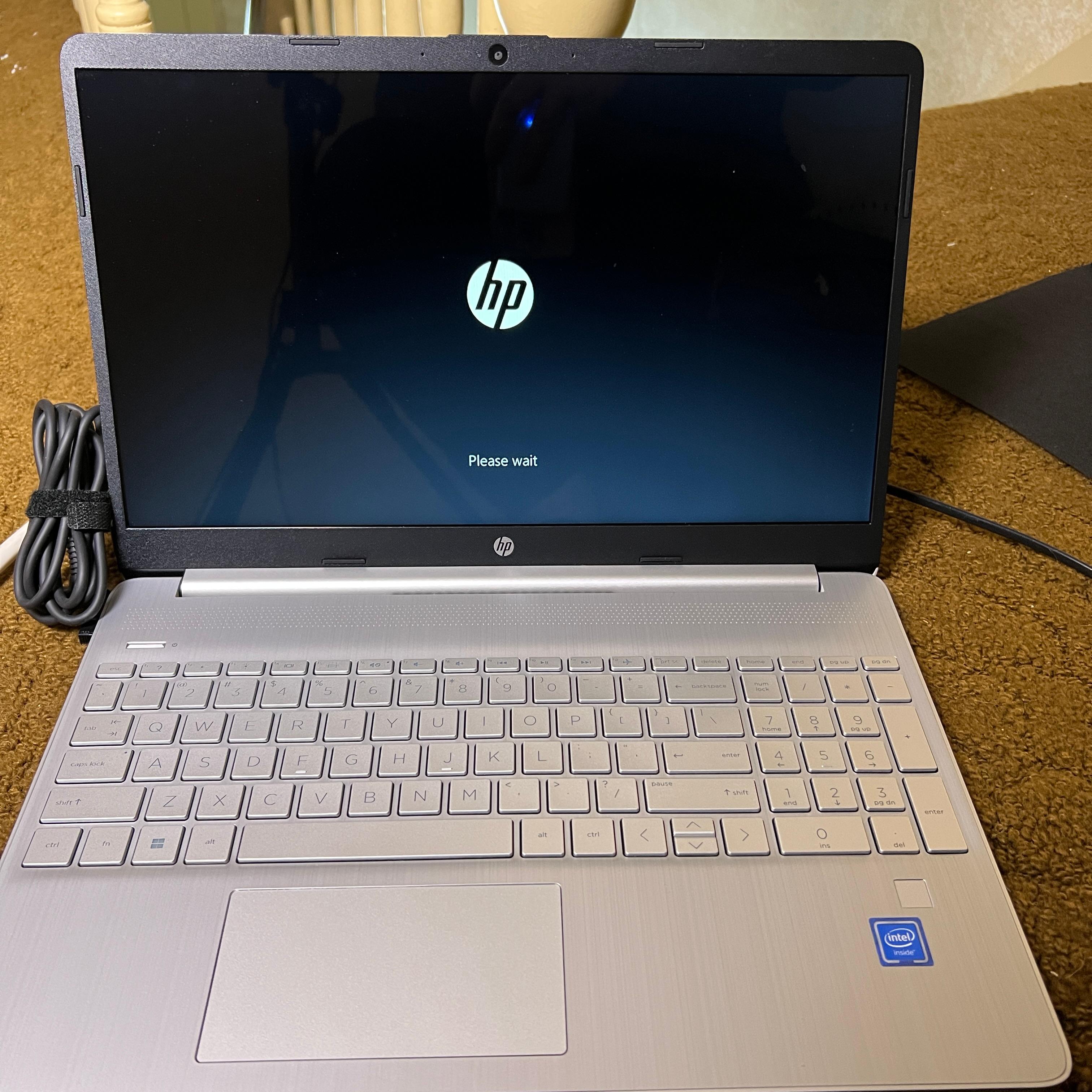 Like New HP Laptop, 128GB Solid State Drive, 15.6