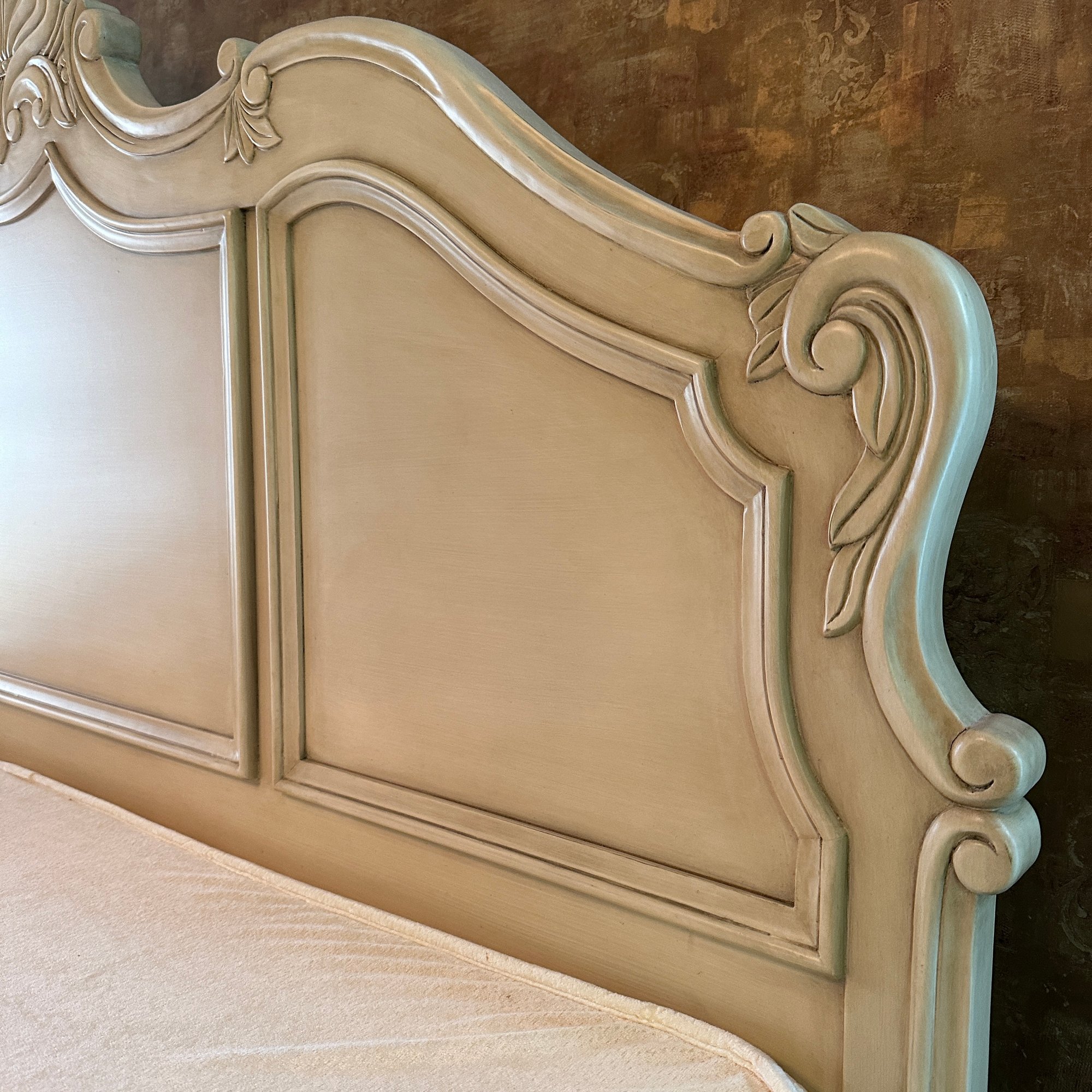 Beautiful Carved Wood Ivory King Sized Headboard (MB) 70854