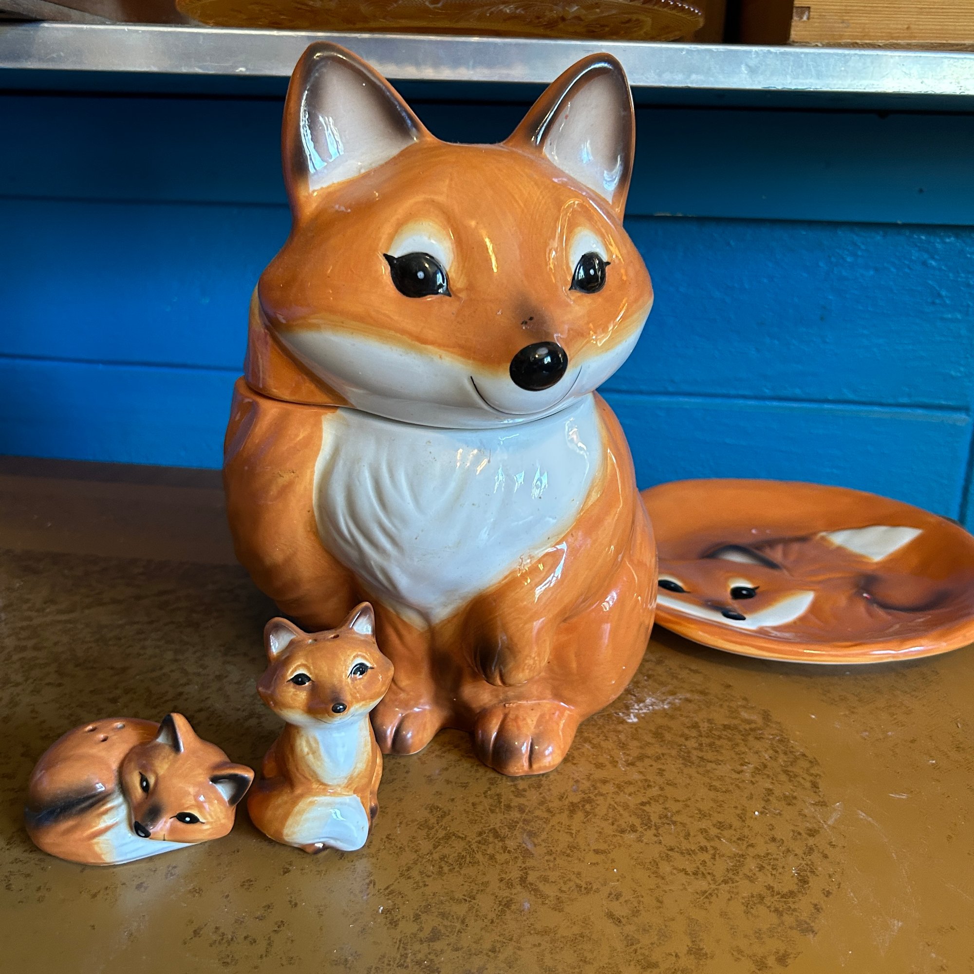 Ceramic Orange Fox Cookie Jar With Salt & Pepper Shakers (kitchen