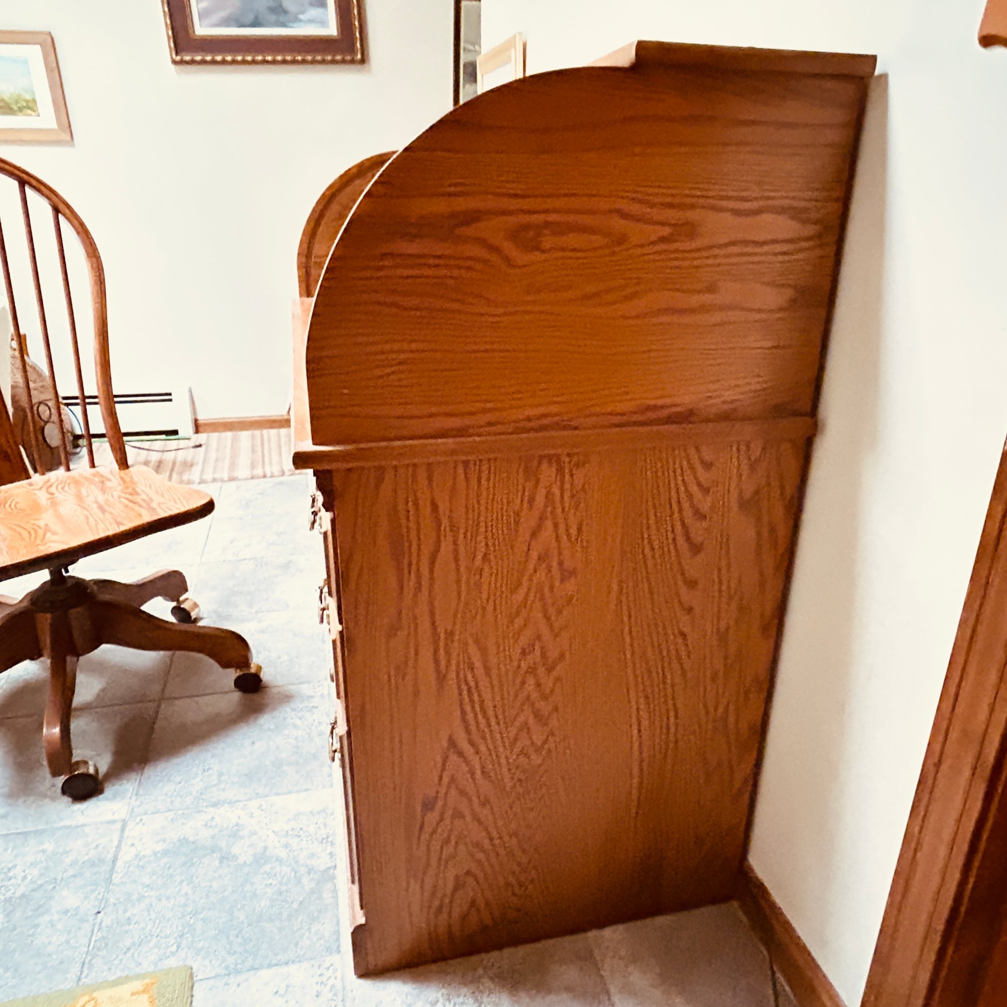 Rolltop Desk With Light & Chair On Castorsrolltop Stuck In Up Position (Den) 69863