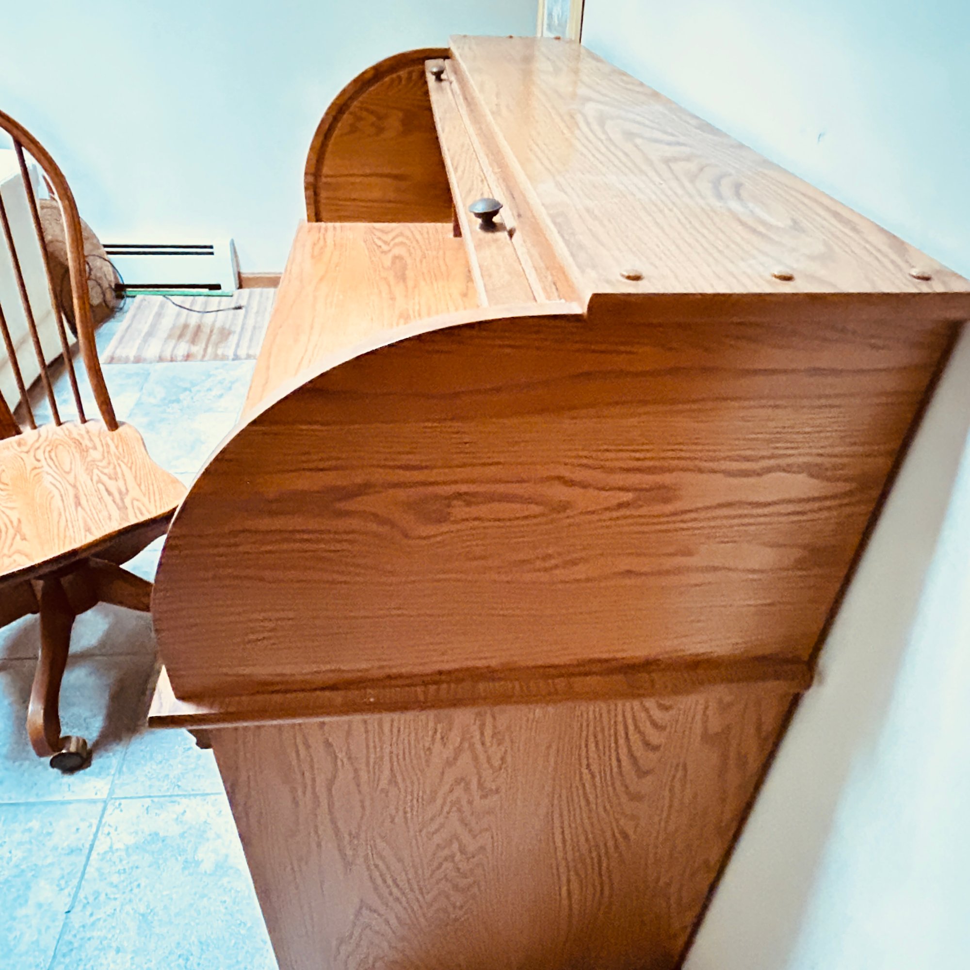 Rolltop Desk With Light & Chair On Castorsrolltop Stuck In Up Position (Den) 69863