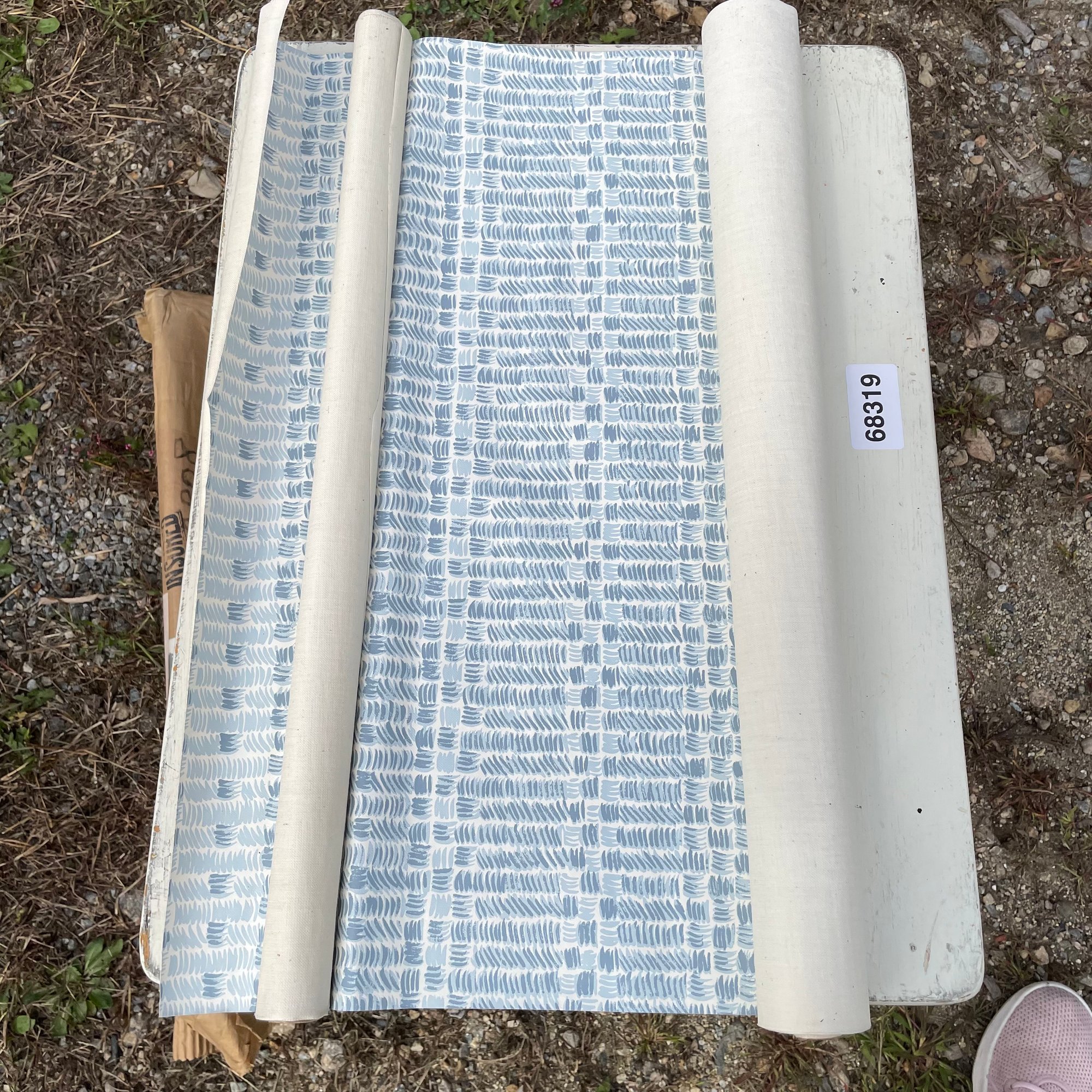 Wall Trends Inc. Vintage Vinyl Wallpaper (shed) 68375