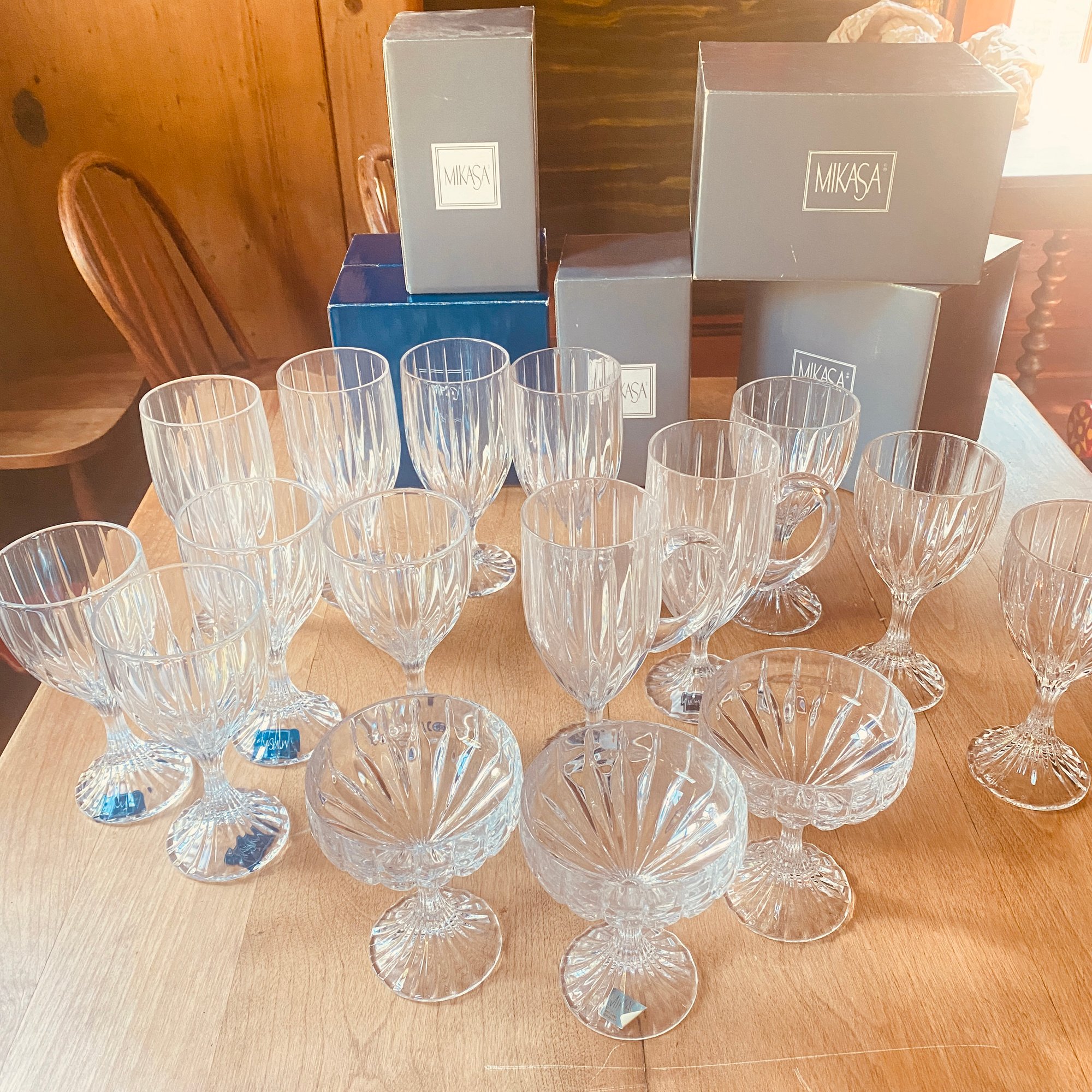 Mikasa Park Lane Crystal Goblets, Champagne Beverage Glasses (LR