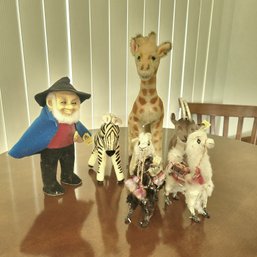 Steiff Animals And Farmer From Germany *Llamas Have Wear (LR)