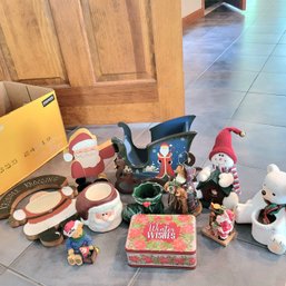 Christmas Decor Lot (LR)