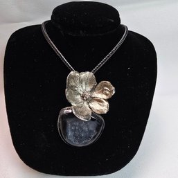 Poppy And Geode Long Pendant Necklace