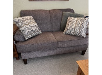 Gray Flexsteel Upholstered Loveseat (LR)