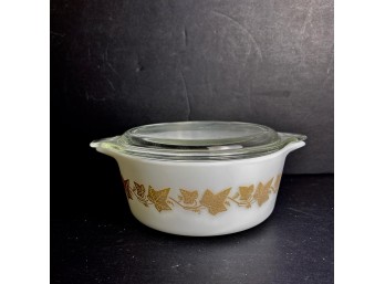 Pyrex 'Sandalwood' Casserole Dish (Kitchen)