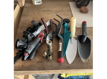Lot Of Assorted Garden Hand Tools, Including Trowels, Pruner, Sprinkler, Hose Attachments (Garage2)