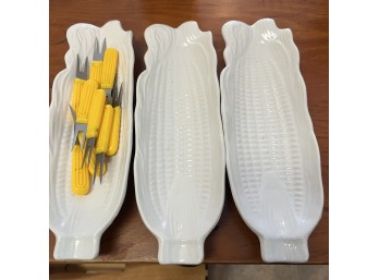 Set Of 3 Ceramic Corn-on-the-Cob Serving Trays With 8 Yellow Corn Holders (Kitchen)