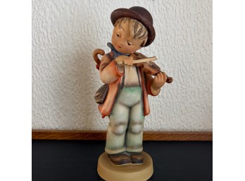 M.I. Hummel 'Little Fiddler' (LR)