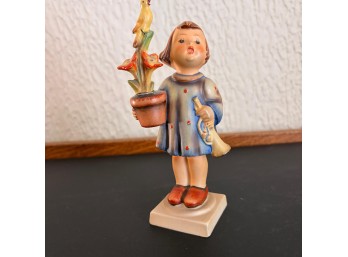 Hummel Figurine 'Congratulations' (LR)