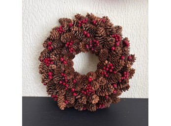 Decorative Christmas Pinecones And Berries Wreath (LR)