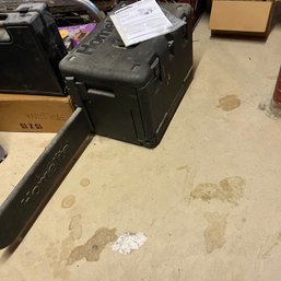 Homelite 20' 46cc Chainsaw With Case (basement)