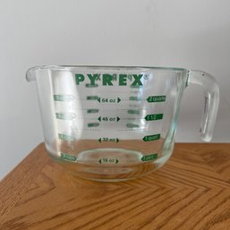 Vintage Pyrex 8-cup Liquid  Measuring Cup (garage)