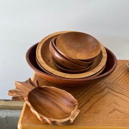 Assorted Wooden Bowls: Acacia Wood, Brownie Salad Bowl Set And Other Signed Pieces (Garage)