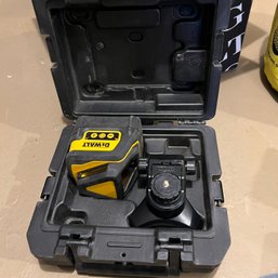 DeWalt 360 Degree & Cross Line Laser Level (Basement)