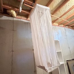 Hanging Clothing Storage Bag With Cedar Chips (BSMT1)