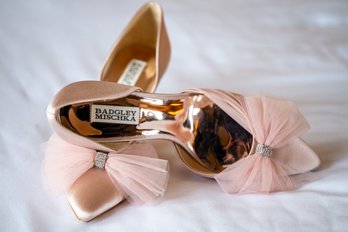 Beautiful Bagdley Mischka Kitten Heels 7.5 (up 2 Closet)