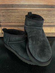 Ugg Classic Ultra Mini