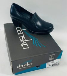 Dansko Black Leather Heeled Loafers W-box