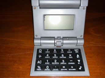 Double Press Calculator & Calendar