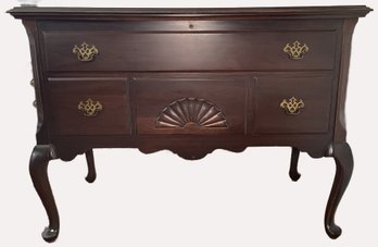 1940s Vintage Queen Anne Style Mahogany Low Boy Cedar Lined Hope Chest