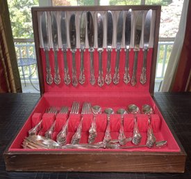Vintage Rogers & Bros Reinforced Plate Flatware Set Housed In A Wooden Storage Chest
