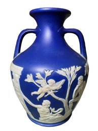 VINTAGE GRECO ROMAN WEDGWOOD ENGLAND COBALT BLUE AND WHITE CLASSICAL JASPERWARE PORTLAND VASE